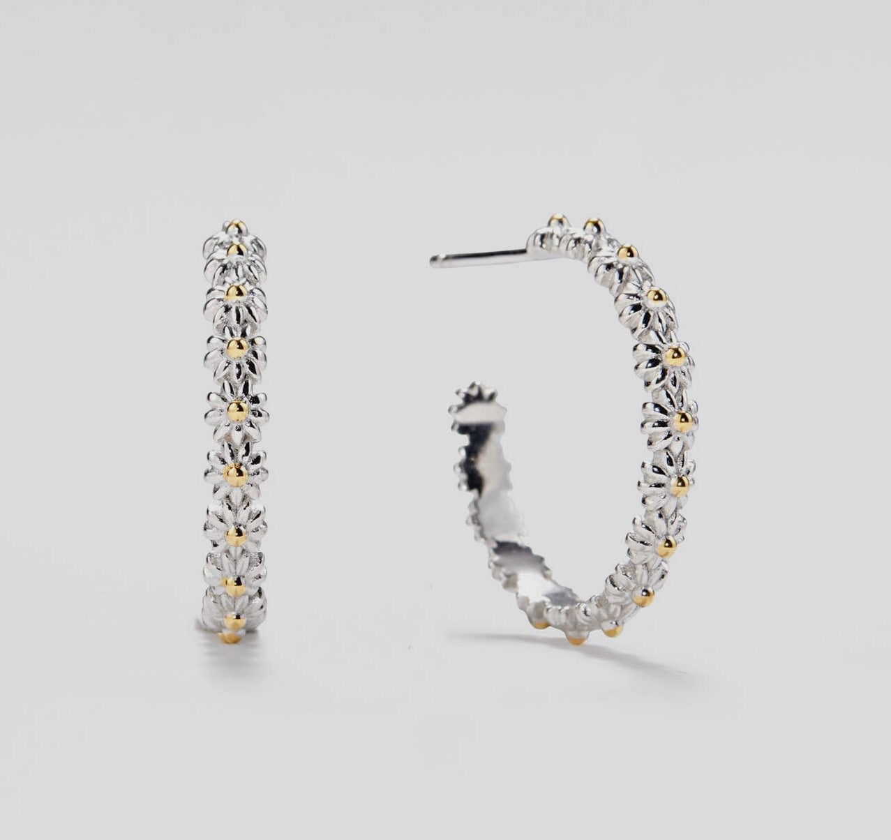 Daisy Hoop Earrings in 925 Sterling Silver