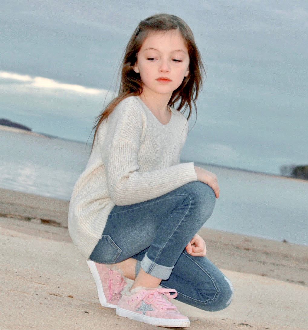 "Kids Pink & Silver Fur-Lined Star Sneakers - Stylish and Cozy Footwear for Children"